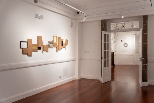 exposição c/título, curadoria e tudo